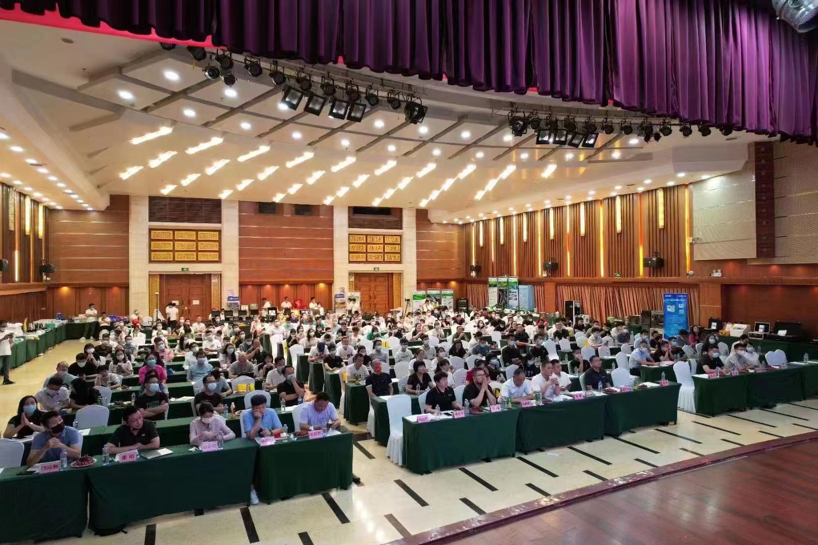 2022年國集采政企供應(yīng)鏈解決方案發(fā)布會(huì)-2.jpg